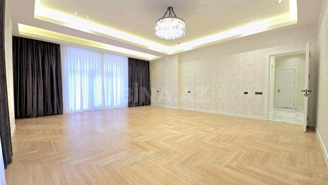 4-комн. новостройка - м. 28 мая - 195 м² (10)