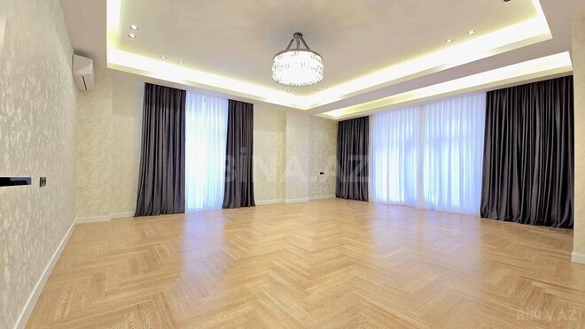 4-комн. новостройка - м. 28 мая - 195 м² (9)