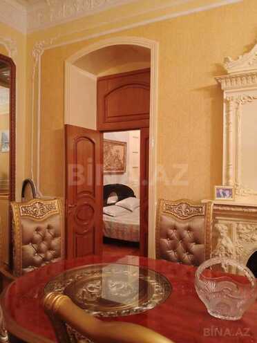Satılır 3 otaqlı köhnə tikili 90 m², Sahil m., photo 10 from 24
