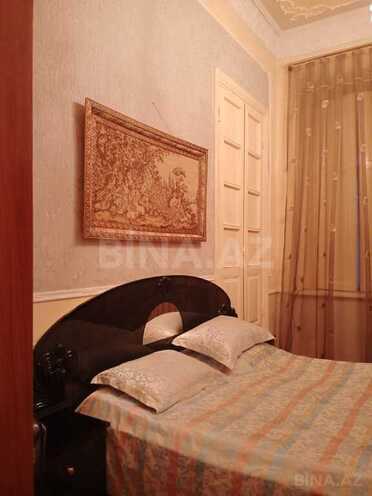 Satılır 3 otaqlı köhnə tikili 90 m², Sahil m., photo 12 from 24