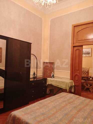 Satılır 3 otaqlı köhnə tikili 90 m², Sahil m., photo 13 from 24