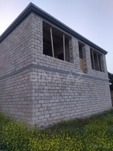 10 otaqlı həyət evi/bağ evi - Sulutəpə q. - 200 m² (1)