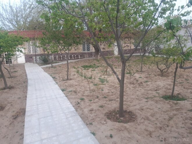 4 otaqlı həyət evi/bağ evi - Novxanı q. - 150 m² (2)