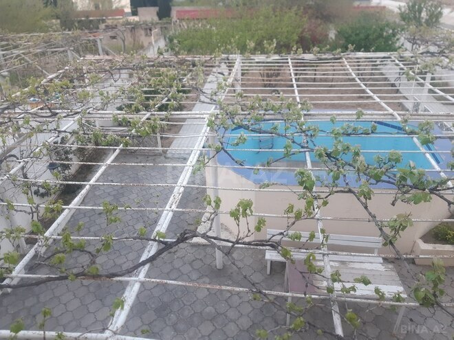 4 otaqlı həyət evi/bağ evi - Novxanı q. - 150 m² (12)