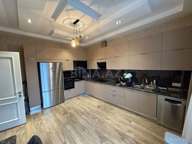 3-комн. дом/дача - пос. Бадамдар - 280 м² (5)