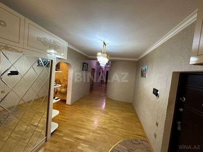 4-комн. новостройка - м. 8 ноября - 180 м² (14)