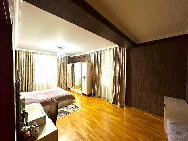 4-комн. новостройка - м. 8 ноября - 180 м² (3)