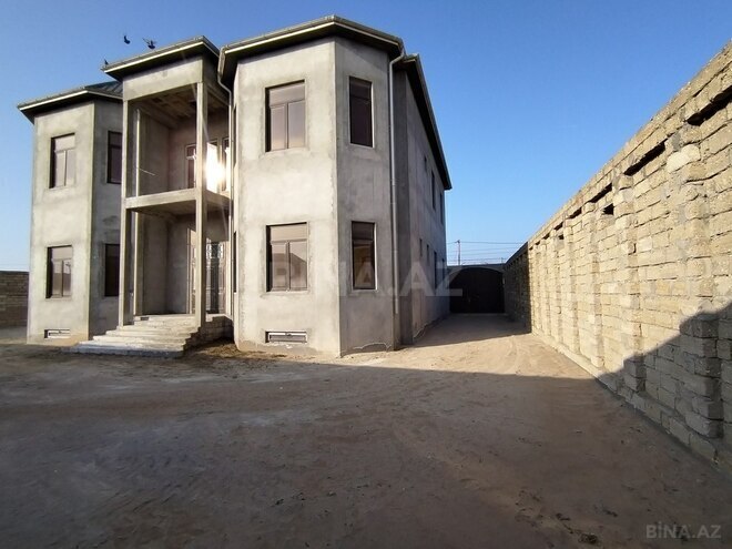 11-комн. дом/дача - пос. Дюбенди - 460 м² (1)