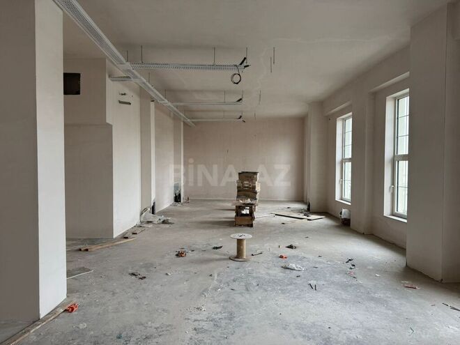 Obyekt - Ağ şəhər q. - 210 m² (6)