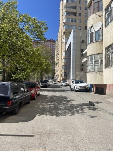 3 otaqlı köhnə tikili - Memar Əcəmi m. - 65 m² (24)