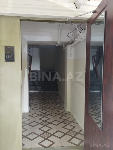 4 otaqlı köhnə tikili - 8-ci mikrorayon q. - 110 m² (24)