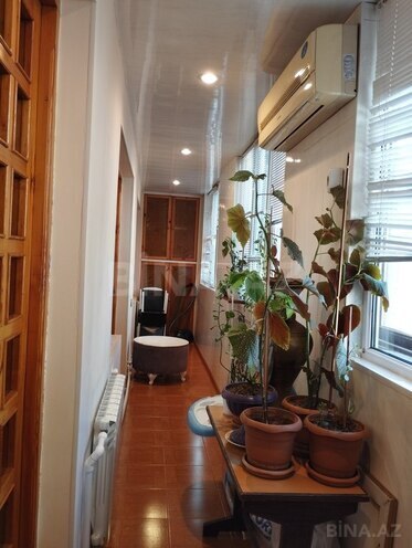 4 otaqlı köhnə tikili - 8-ci mikrorayon q. - 110 m² (21)