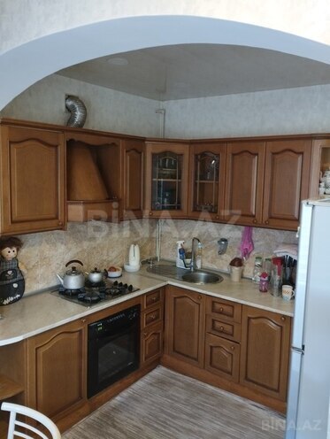 4 otaqlı köhnə tikili - 8-ci mikrorayon q. - 110 m² (16)