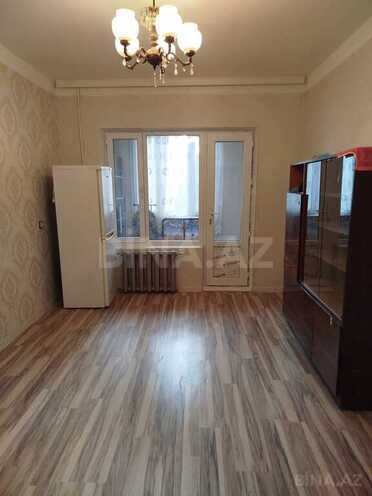 3 otaqlı köhnə tikili - 9-cu mikrorayon q. - 85 m² (1)