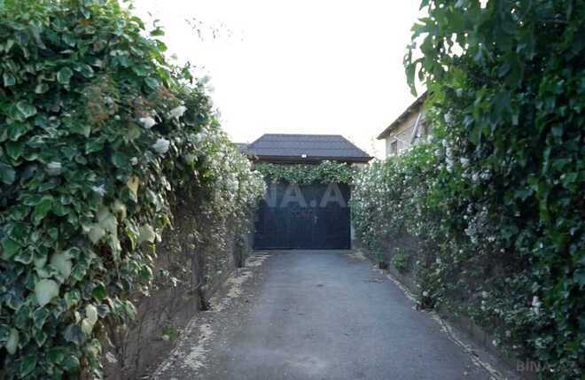 6 otaqlı həyət evi/bağ evi - Şüvəlan q. - 330 m² (30)