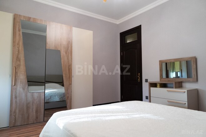 6 otaqlı həyət evi/bağ evi - Şüvəlan q. - 330 m² (16)