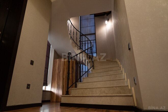 6 otaqlı həyət evi/bağ evi - Şüvəlan q. - 330 m² (21)