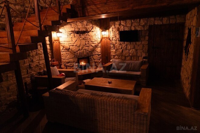6 otaqlı həyət evi/bağ evi - Şüvəlan q. - 330 m² (23)