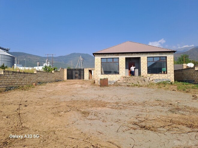 4 otaqlı həyət evi/bağ evi - Oğuz - 111 m² (9)