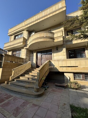 10-комн. дом/дача - м. 8 ноября - 372 м² (26)