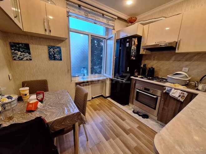 3-комн. вторичка - м. Элмляр Академиясы - 110 м² (13)