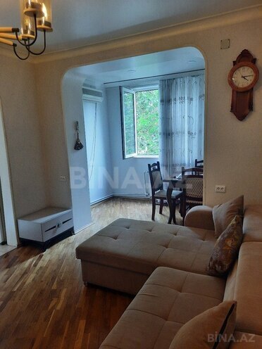Satılır 2 otaqlı köhnə tikili 55 m², İnşaatçılar m., photo 15 from 21