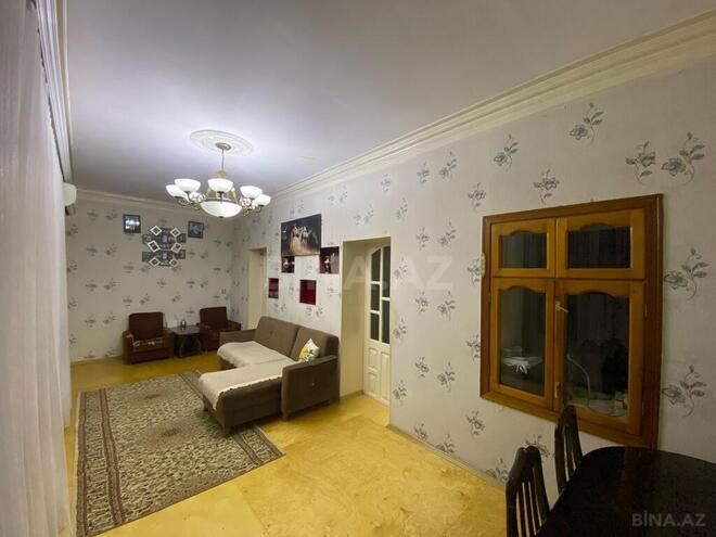 4 otaqlı həyət evi/bağ evi - Azadlıq Prospekti m. - 135 m² (1)