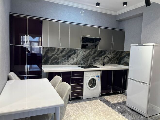 3-комн. новостройка - м. 28 мая - 108 м² (10)