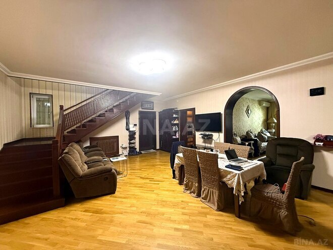Продаётся 5-комн. дом/дача 250 м², м. Кара Караев, photo 13 from 32