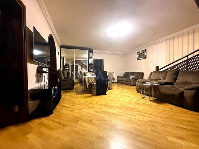 Продаётся 5-комн. дом/дача 250 м², м. Кара Караев, photo 11 from 32