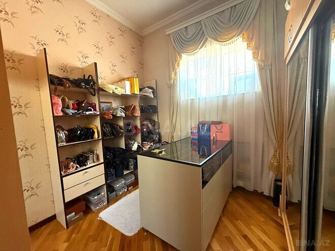 Продаётся 5-комн. дом/дача 250 м², м. Кара Караев, photo 14 from 32