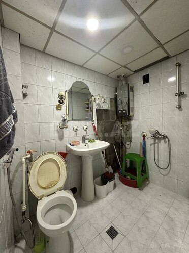 Satılır 2 otaqlı köhnə tikili 65 m², Xalqlar Dostluğu m., photo 11 from 18