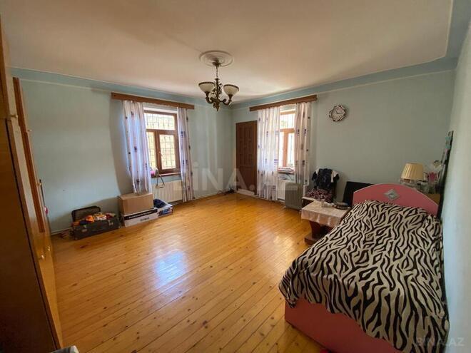 7 otaqlı həyət evi/bağ evi - Saray q. - 300 m² (16)