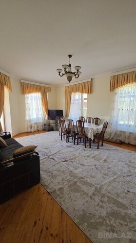 5 otaqlı həyət evi/bağ evi - Novxanı q. - 240 m² (16)