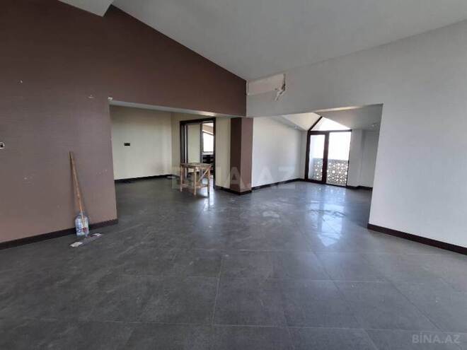 6 otaqlı həyət evi/bağ evi - Saray q. - 185 m² (18)