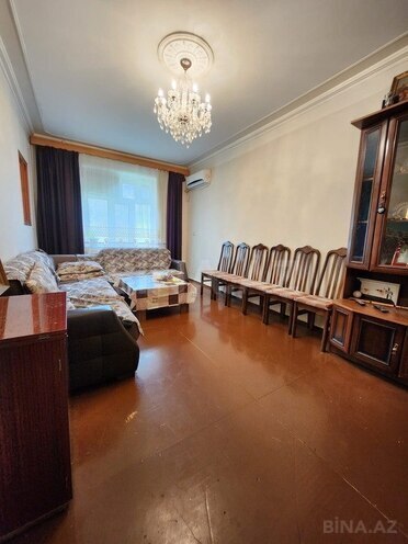 4 otaqlı köhnə tikili - Əhmədli q. - 100 m² (1)