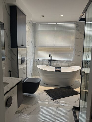 4 otaqlı yeni tikili - 8 Noyabr m. - 174 m² (3)