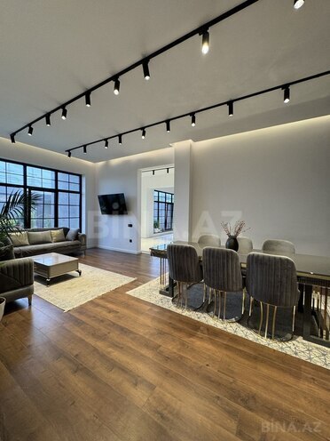 5 otaqlı həyət evi/bağ evi - Şüvəlan q. - 250 m² (13)