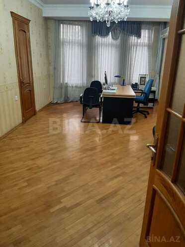 Продаётся 10-комн. дом/дача 650 м², м. Гянджлик, photo 9 from 26