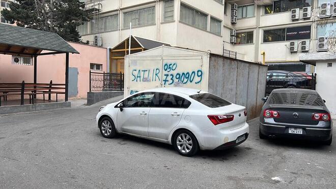 Гараж - м. Элмляр Академиясы - 20 м² (1)