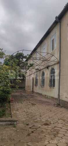 7 otaqlı həyət evi/bağ evi - Novxanı q. - 280 m² (1)