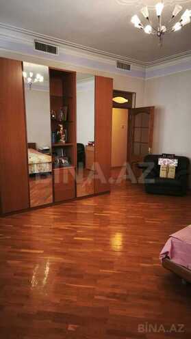 Продаётся 6-комн. дом/дача 420 м², Наримановский  р., photo 13 from 29