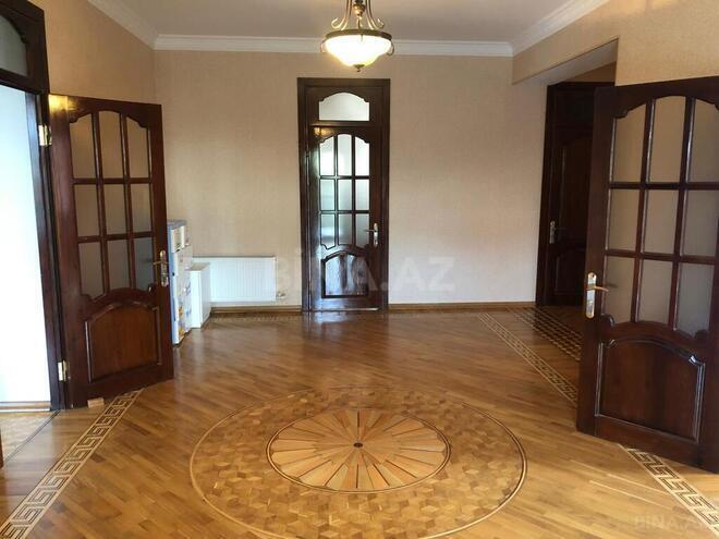 7-комн. дом/дача - пос. Горадил - 300 м² (11)