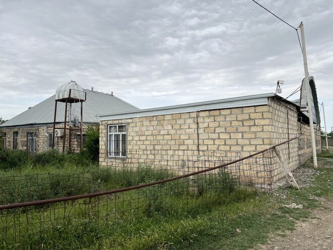 8 otaqlı həyət evi/bağ evi - Goranboy - 200 m² (3)
