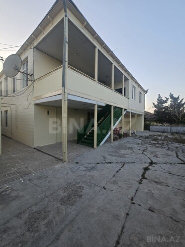 7 otaqlı həyət evi/bağ evi - Binəqədi q. - 200 m² (1)