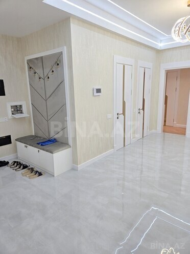 3-комн. новостройка - м. 28 мая - 140 м² (13)