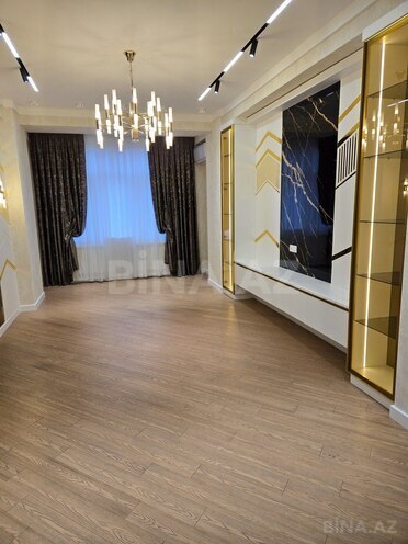 3-комн. новостройка - м. 28 мая - 140 м² (26)