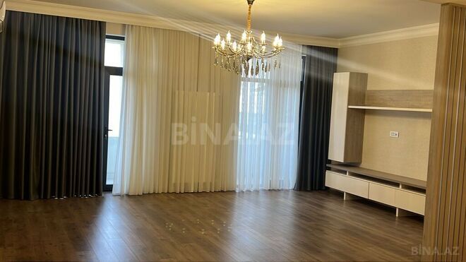 3-комн. новостройка - м. 28 мая - 171 м² (1)