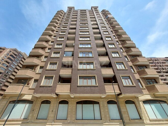 3-комн. новостройка - м. 28 мая - 152 м² (1)