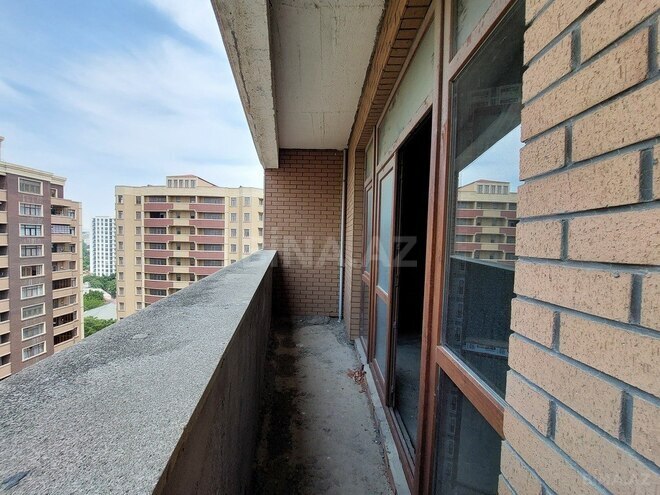 3-комн. новостройка - м. 28 мая - 152 м² (15)